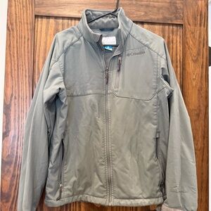 Columbia Men's Performance Jacket in Gray